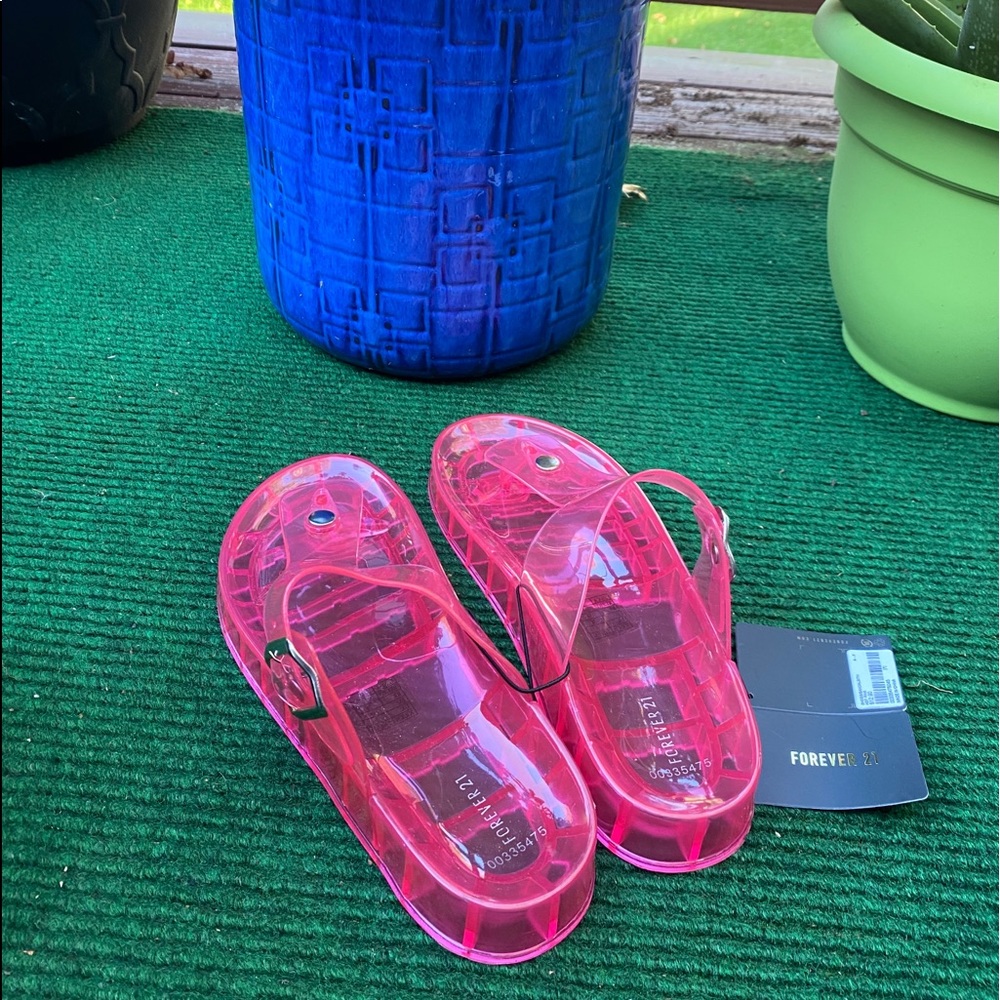 Sandals - Picture 3 of 3